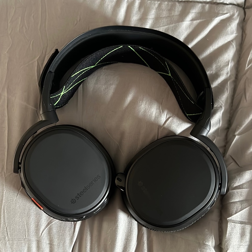 SteelSeries Arctis 9X Wireless Gaming Headset
